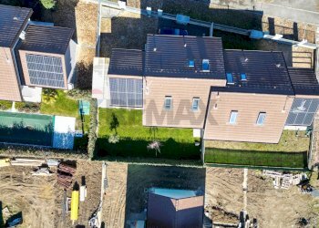 Edificio all\'aperto - Casa semi indipendente Via Monte Pasubio
 
16, Oleggio Castello - foto 44