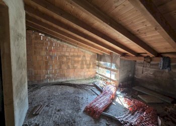 Stanza vuota - Rustico via balzarine, Fagnano Olona - foto 3