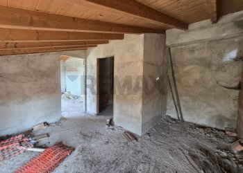 Stanza vuota - Rustico via balzarine, Fagnano Olona - foto 4