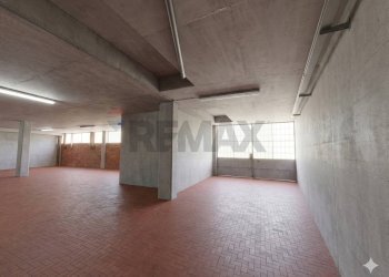 Parcheggio - Capannone Piazza Giuseppe Mazzini
 
16, Besnate - foto 4