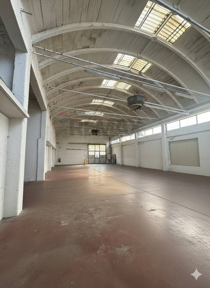 Parcheggio - Capannone Piazza Giuseppe Mazzini
 
16, Besnate - foto 3