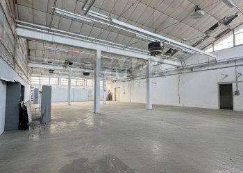 Parcheggio - Capannone Piazza Giuseppe Mazzini
 
16, Besnate - foto 2