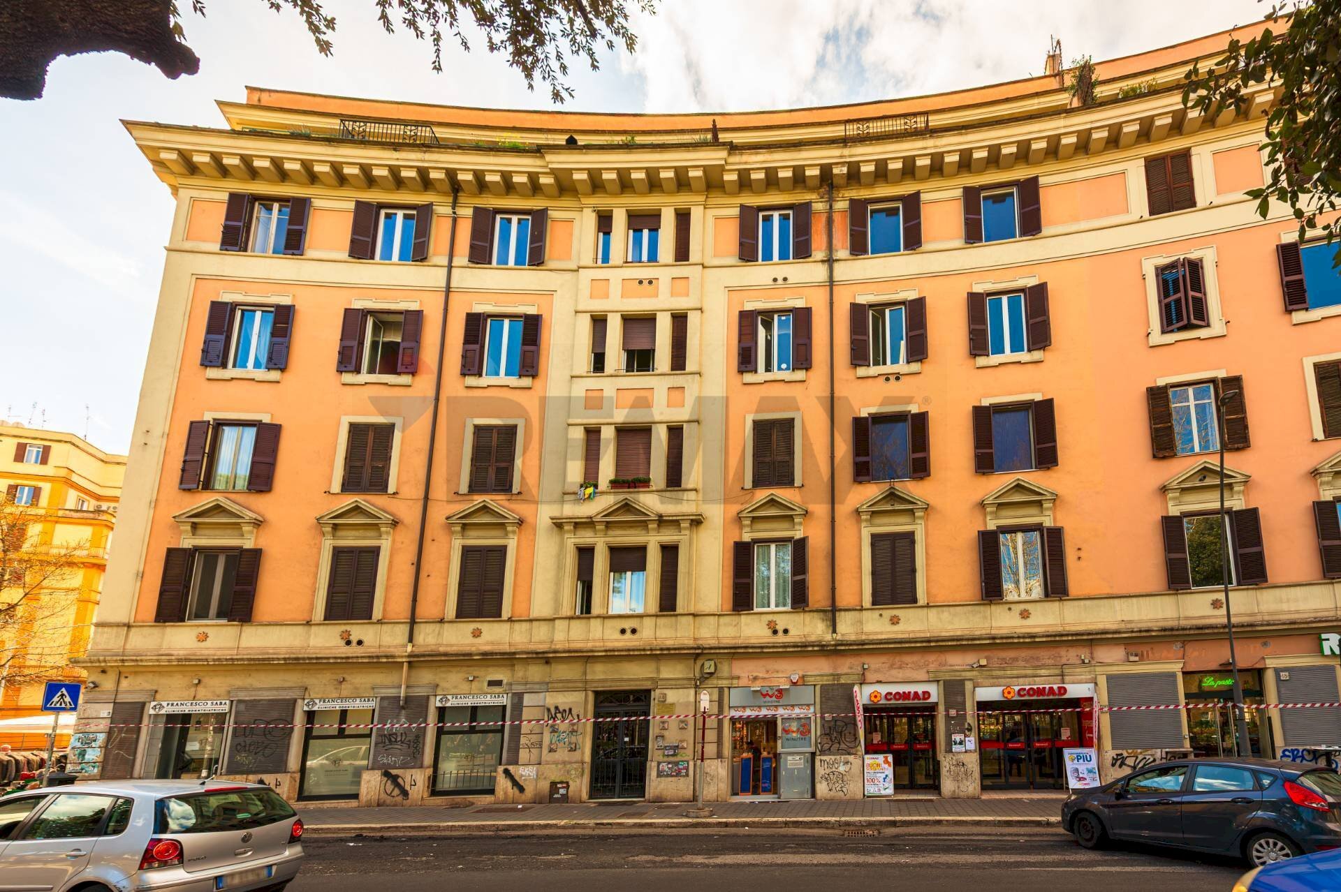 Edificio all\'aperto - Quadrilocale Piazza Dei Re Di Roma
 
14, Roma - foto 1