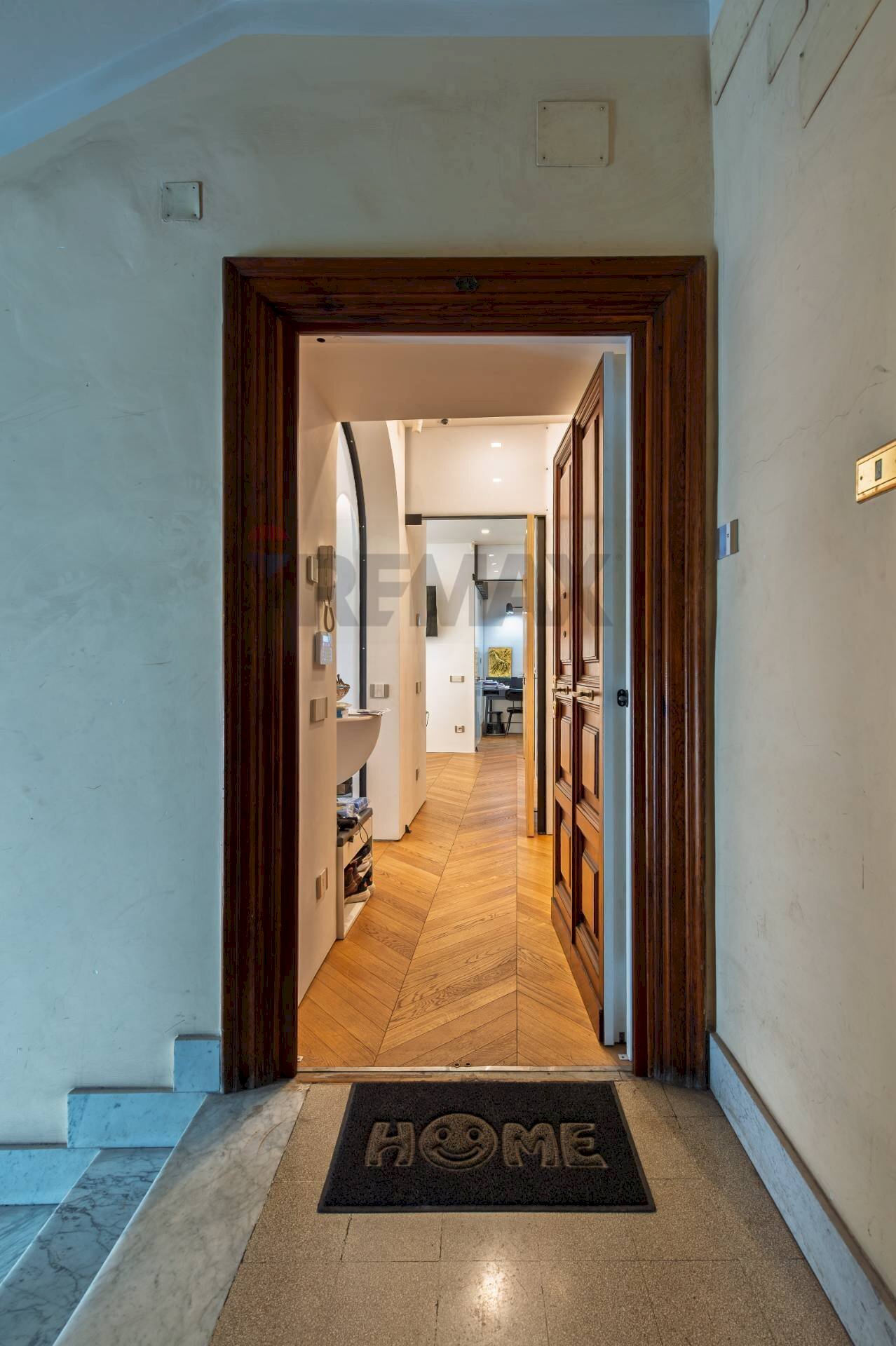 Hall / corridoio - Quadrilocale Piazza Dei Re Di Roma
 
14, Roma - foto 2