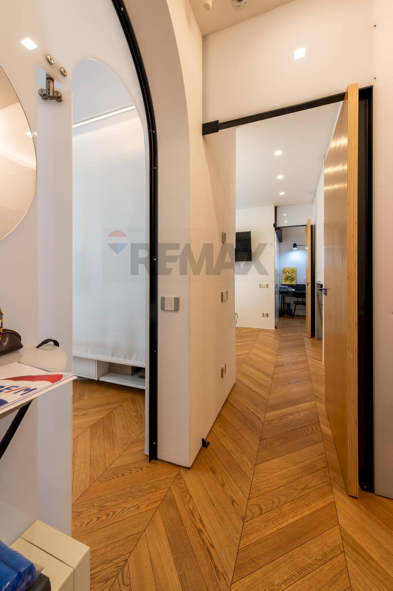 Hall / corridoio - Quadrilocale Piazza Dei Re Di Roma
 
14, Roma - foto 3