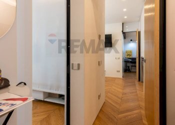 Hall / corridoio - Quadrilocale Piazza Dei Re Di Roma
 
14, Roma - foto 3