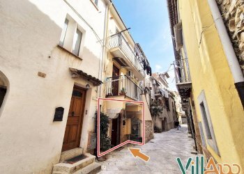 Foto 2 - Quadrilocale Via Alessandro Manzoni
 
18, Fondi - foto 2