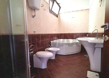 Bagno - Casa indipendente Largo Boito
 
4, San Pietro Vernotico - foto 13