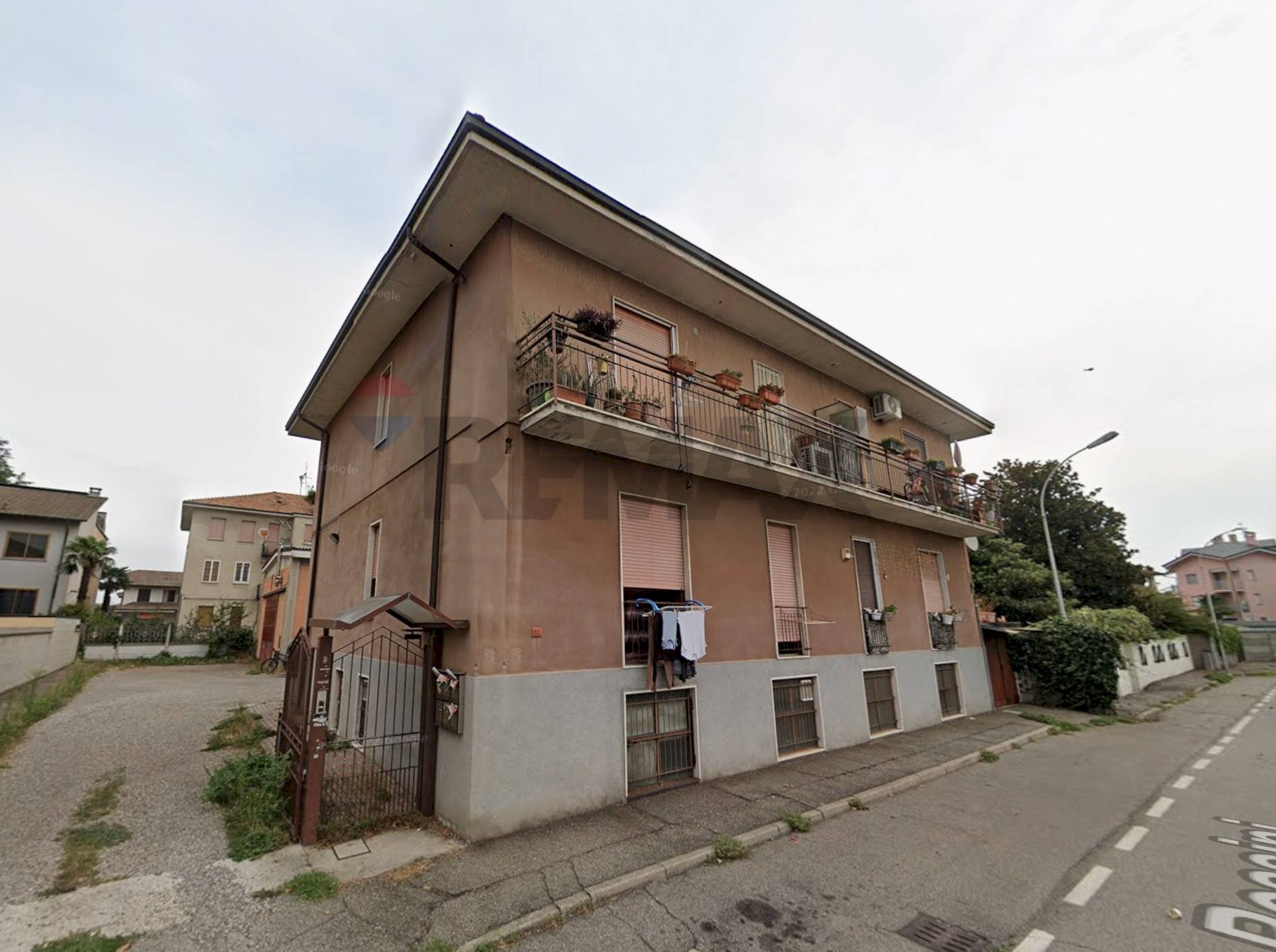 Edificio all\'aperto - Laboratory via G. Rossini
 
14, Bareggio - photo 1