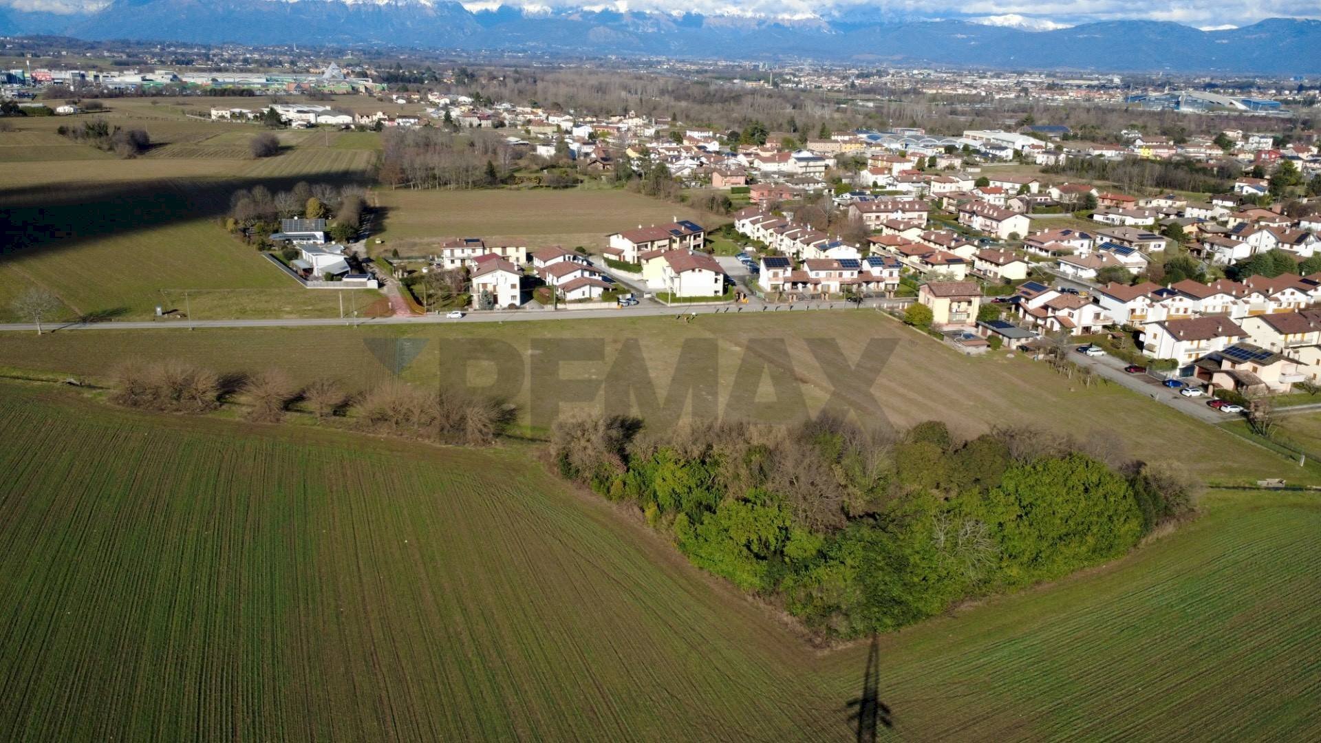 Vista dell\'acqua - Agricultural land VIA NOGAREDO
 
SNC, Martignacco - photo 3