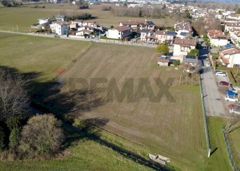 Vista dell\'acqua - Agricultural land VIA NOGAREDO
 
SNC, Martignacco - photo 10