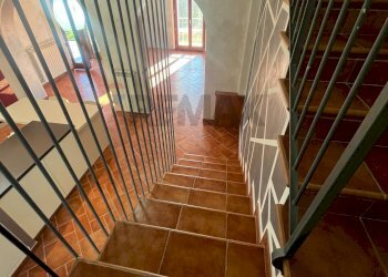 Scale - Casa semi indipendente cotrada Fonte Nuova
 
65, Oratino - foto 21