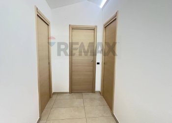 Hall / corridoio - Casa semi indipendente cotrada Fonte Nuova
 
65, Oratino - foto 37