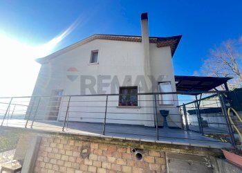 Casa all\'aperto - Casa semi indipendente cotrada Fonte Nuova
 
65, Oratino - foto 43