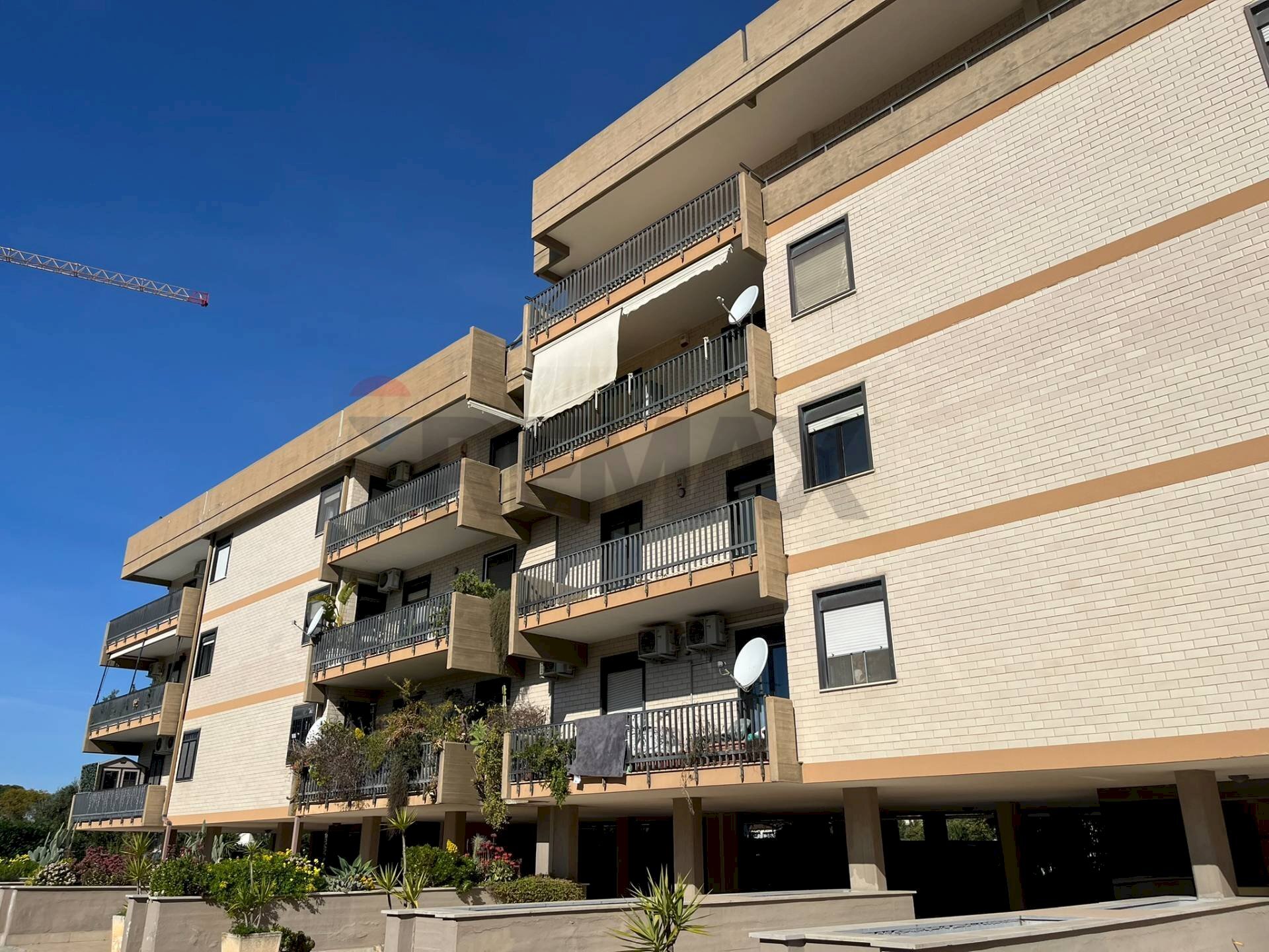 Edificio all\'aperto - Three-room apartment Via Giuseppe Fanelli
 
283, Bari - photo 2