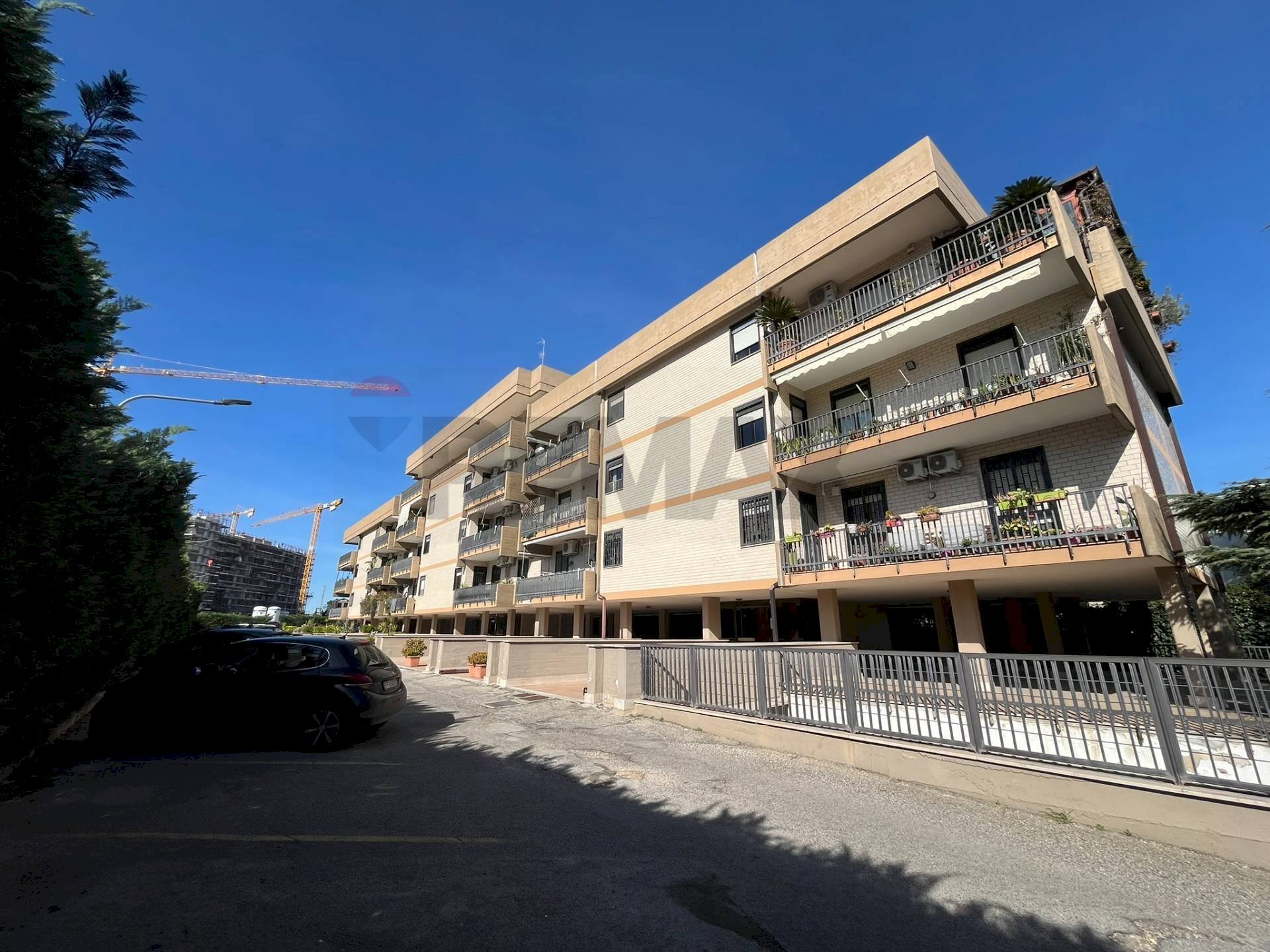 Edificio all\'aperto - Three-room apartment Via Giuseppe Fanelli
 
283, Bari - photo 3