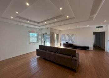 Soggiorno - Trilocale Via Giuseppe Fanelli
 
283, Bari - foto 11