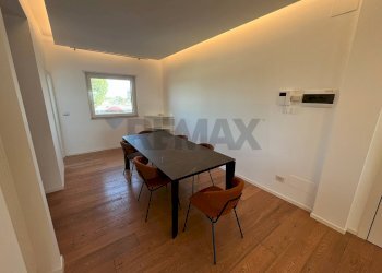 Sala da pranzo - Trilocale Via Giuseppe Fanelli
 
283, Bari - foto 15