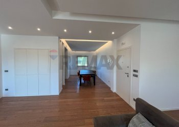 Hall / corridoio - Trilocale Via Giuseppe Fanelli
 
283, Bari - foto 19