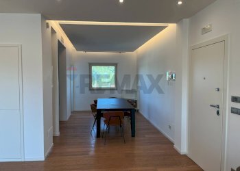 Sala da pranzo - Trilocale Via Giuseppe Fanelli
 
283, Bari - foto 20