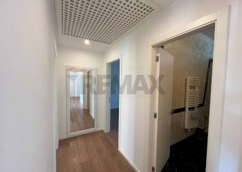 Hall / corridoio - Trilocale Via Giuseppe Fanelli
 
283, Bari - foto 30