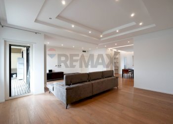 Soggiorno - Three-room apartment Via Giuseppe Fanelli
 
283, Bari - photo 14