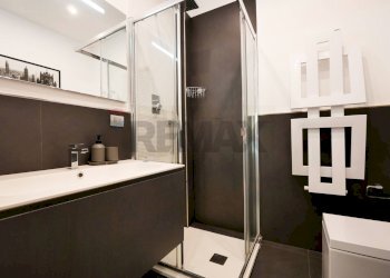 Bagno - Three-room apartment Via Giuseppe Fanelli
 
283, Bari - photo 36