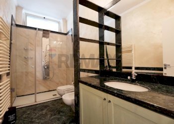 Bagno - Three-room apartment Via Giuseppe Fanelli
 
283, Bari - photo 38