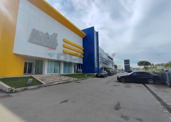 Edificio all\'aperto - Commercial Premises Via Foggia
165, Barletta - photo 2