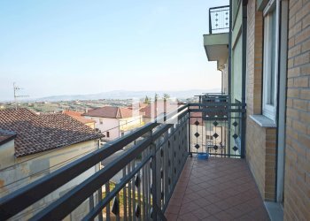 Foto 13 - Quadrilocale Via Papa Giovanni XXIII
 
48, Mosciano Sant'Angelo - foto 13