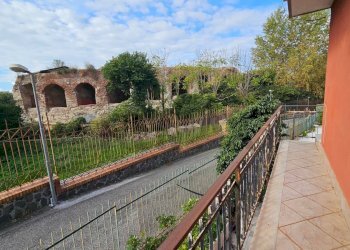 Balcone - Casa indipendente Via Solfatara, Pozzuoli - foto 1