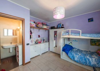 Foto 29 - Trilocale via Aperta
 
1, Nave - foto 29