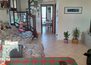 Salone - Appartamento via Fornaci, Carpi - foto 2
