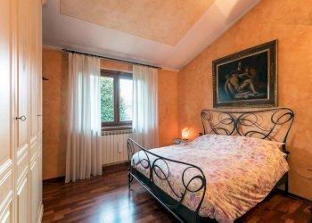 Camera da letto - Villa a Schiera via Perrucchetti, 3, Gorle - foto 19