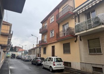 Facciata - Trilocale via Benvenuto Cellini, 12, Grugliasco - foto 35