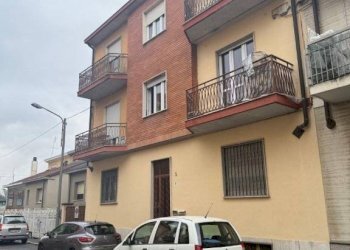 Facciata - Trilocale via Benvenuto Cellini, 12, Grugliasco - foto 37
