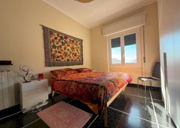 Camera da letto - Three-room apartment viale Ammiraglio Giorgio des Geneys, 4, Genova (neighborhood Quarto) - photo 8