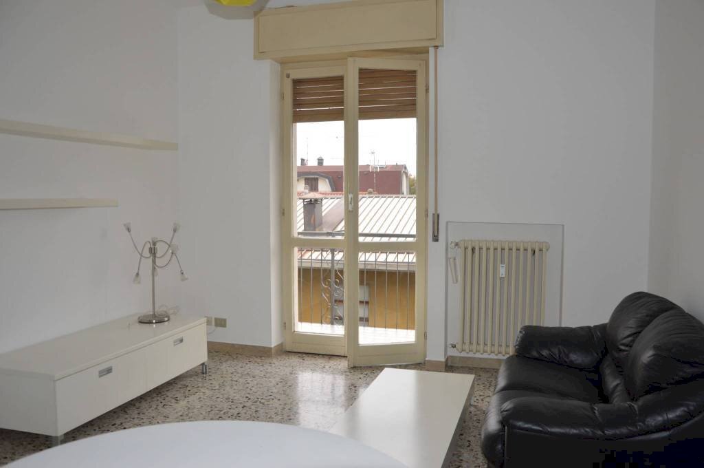 Salone - Two-room apartment via Val Sesia, 5, Gallarate - photo 1