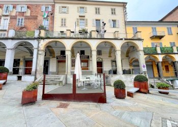 Facciata - Appartamento piazza Vittorio Emanuele II, Moncalieri - foto 25