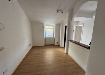 Salone - Trilocale via Vittorio Veneto, 10, Caronno Varesino - foto 7