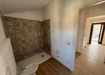 Bagno - Trilocale via Vittorio Veneto, 10, Caronno Varesino - foto 12