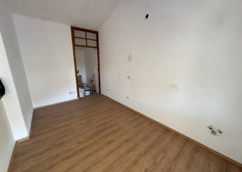 Cucina - Trilocale via Vittorio Veneto, 10, Caronno Varesino - foto 13