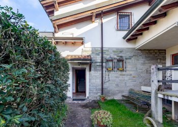 Casa all\'aperto - Casa semi indipendente Via Pastrengo
 
3b, Vimercate - foto 1