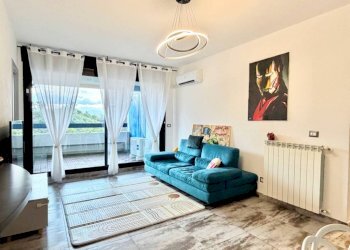 Salone - Trilocale via Emilio Salgari, Genova (zona Pegli) - foto 1