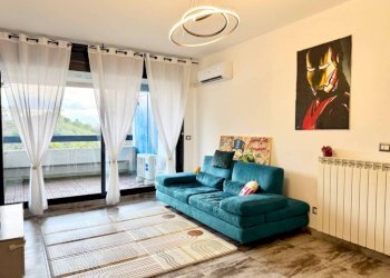 Salone - Trilocale via Emilio Salgari, Genova (zona Pegli) - foto 8