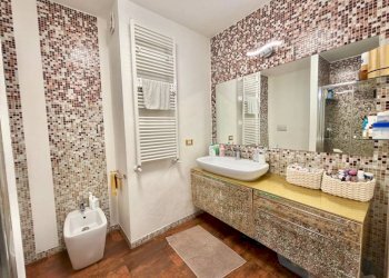 Bagno - Trilocale via Emilio Salgari, Genova (zona Pegli) - foto 15