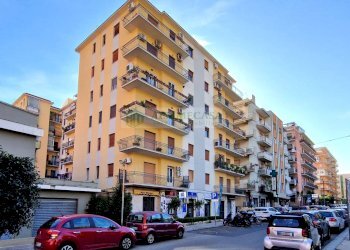 Foto 1 - Quadrilocale Via Eleonora D'angio'
 
23, Catania - foto 1