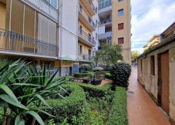 Foto 5 - Quadrilocale Via Eleonora D'angio'
 
23, Catania - foto 4