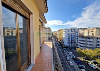 Foto 15 - Quadrilocale Via Eleonora D'angio'
 
23, Catania - foto 14