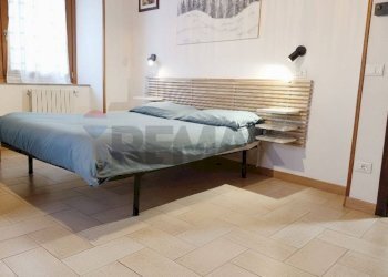 Camera / camera da letto - Appartamento Piazza G. Serra
 
1, Dimaro Folgarida - foto 9